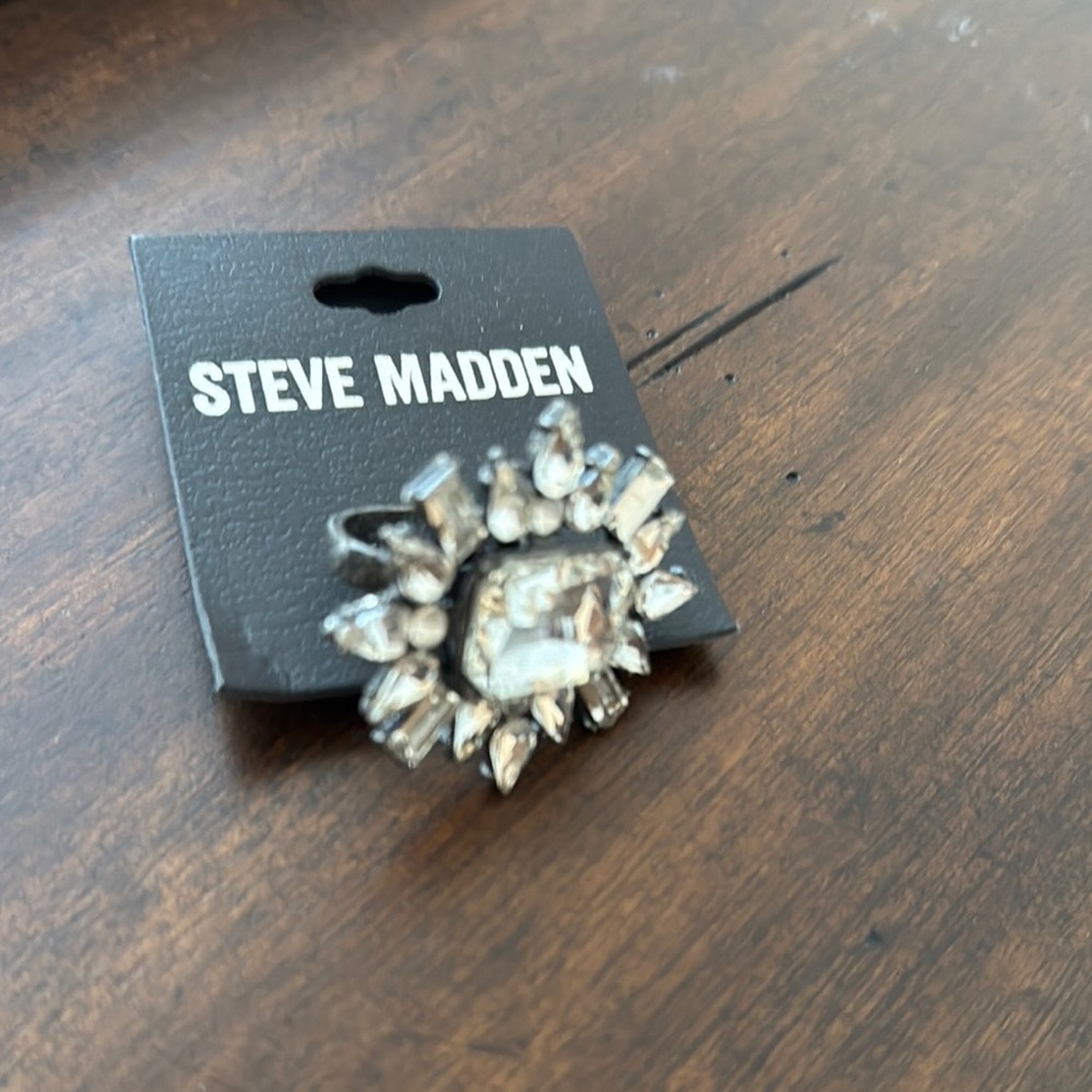 Steve Madden Crystal Embellished Ring